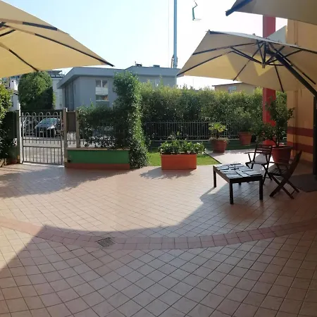 شقة Garda Palace بسكييرا ديل غاردا